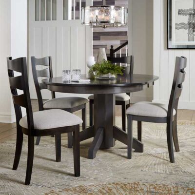 Daniel's Amish > Single Pedestal Dining Table