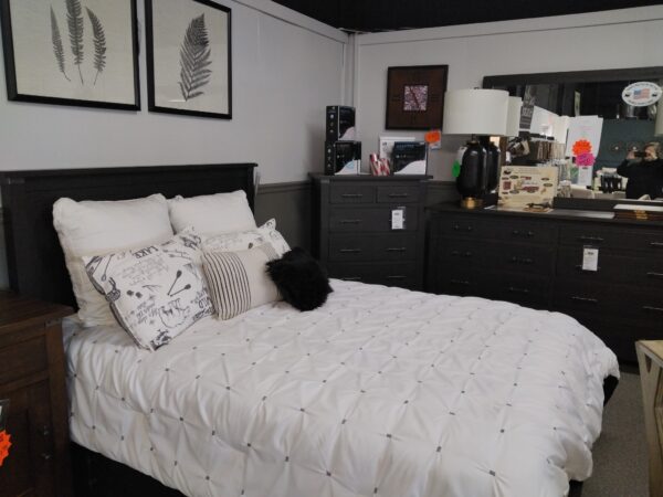 Amish Bedroom Set