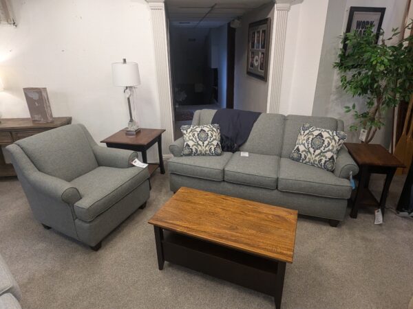 Drusky Sofa & Chair
