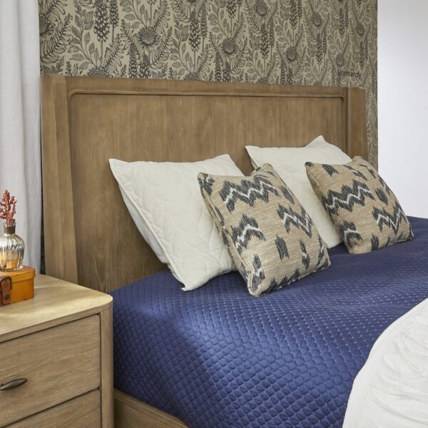 Normandy King Panel Bed - Image 3